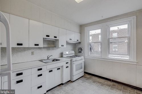 6465 Ditman St, Philadelphia PA 19135-2705 exterior