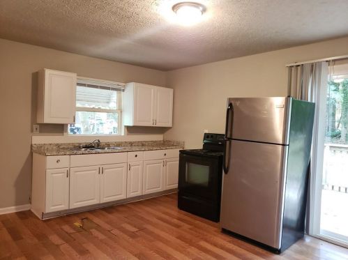 257 Banberry Dr, Atlanta, GA 30315-8401