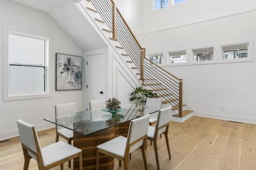 2020 Cambridge Ave, Atlanta GA 30337-1816 exterior