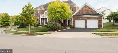 311 Long Trail Ter, Rockville, MD 20850-7766