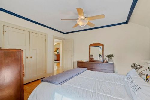 2414 Jarvis St, Milwaukee WI  53211-2128 exterior