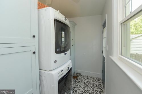 905 Linwood Ave, Camden NJ 08108-3157 exterior