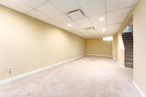 2303 Glendale Blvd, Kalamazoo MI  49004-1759 exterior