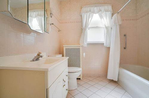 11313 Bell Ave, Chicago IL 60643-4121 exterior