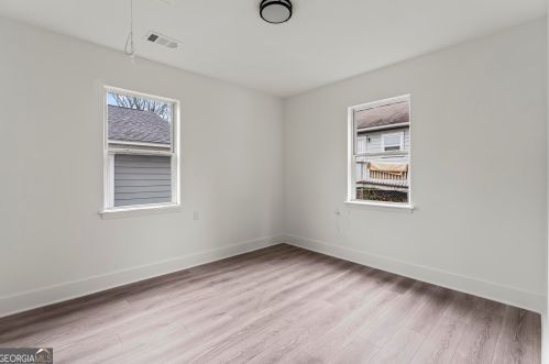 819 Humphries St, Atlanta GA 30312-2412 exterior