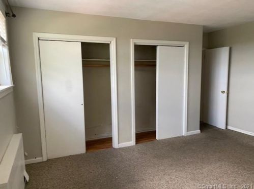 11 Bedford Ave, Norwalk CT 06850-3856 exterior