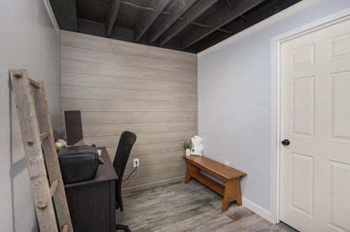 1432 Cherokee St, Kalamazoo MI 49006-2018 exterior