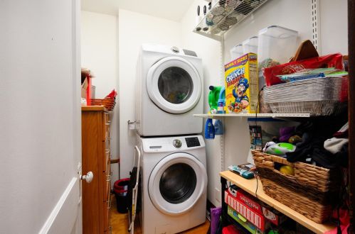 3220 Un Ave, Chicago IL 60616-4776 exterior