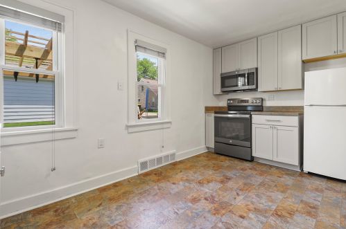 2328 85, Milwaukee WI 53226-1909 exterior