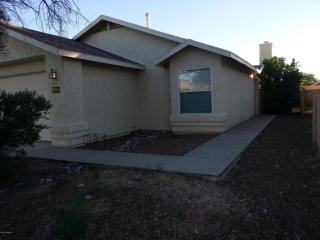 7900 Lauder St, Tucson AZ  85747-9266 exterior