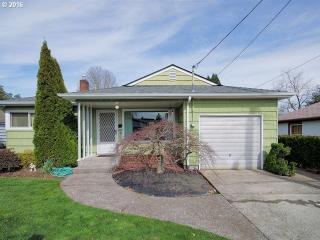 6233 Tibbetts St, Portland OR  97206-2053 exterior
