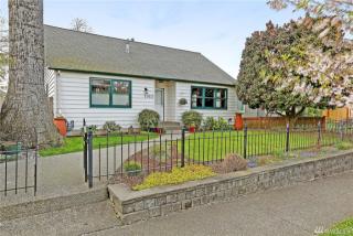 5953 38 Ave, Seattle WA  98126-3024 exterior