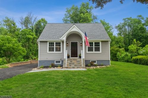 717 Kline Pl, Bridgewater NJ  08807-3134 exterior