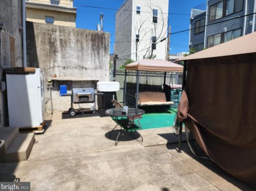 1007 Colorado St, Philadelphia PA 19146-4734 exterior