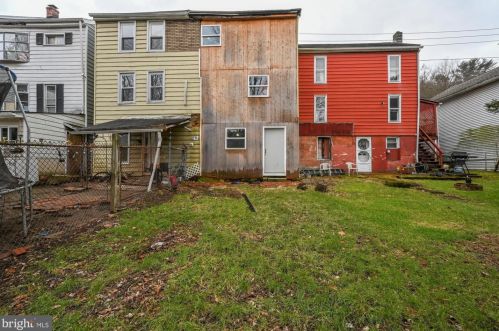 508 Peacock St, Primrose PA  17901-1031 exterior