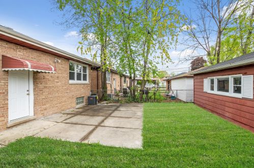 12341 Bishop St, Chicago IL  60827-5705 exterior