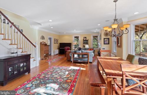 4 Morgan Ln, Media PA 19063-2224 exterior