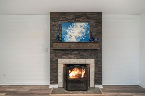 1650 Derbyshire St, Grand Rapids MI 49508-2524 exterior