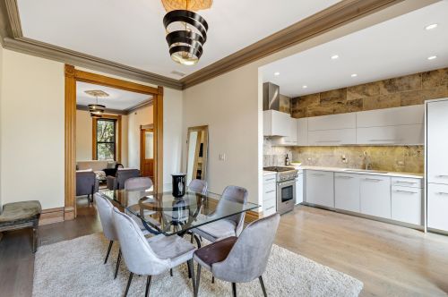 903 Loomis St, Chicago IL 60827-6103 exterior