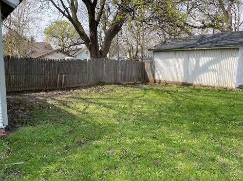 26 Jefferson Ave, Waukegan IL 60085-5338 exterior