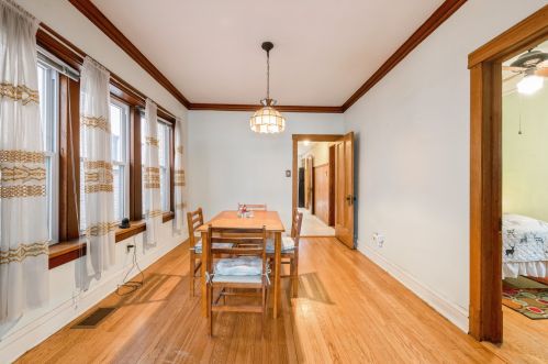 4847 Dakin St, Chicago IL 60641-2717 exterior