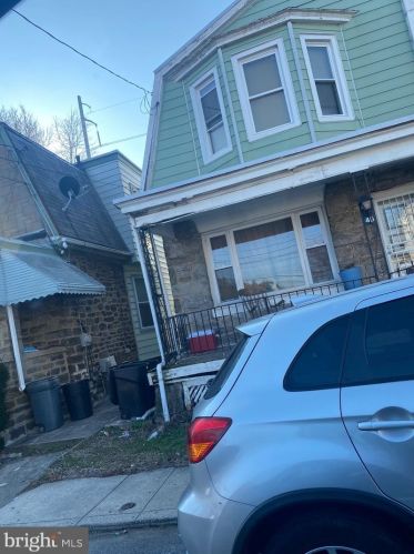 45 7th St, Darby, PA 19023-2525