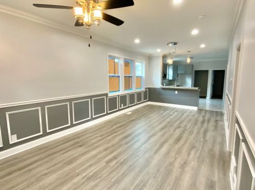 11350 King Dr, Chicago, IL 60628-5010