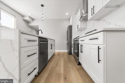 3734 Dungan St, Philadelphia PA  19124-5524 exterior