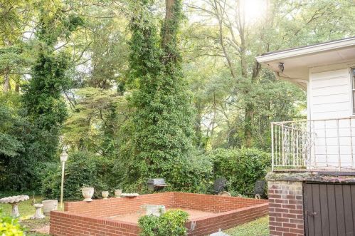 1424 Adele Ave, Atlanta GA exterior