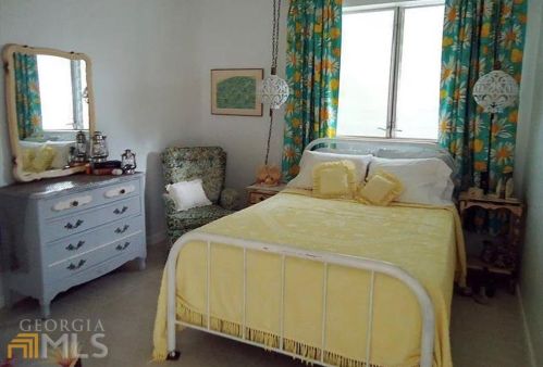 2659 Flagstone Dr, Atlanta GA 30316-4003 exterior