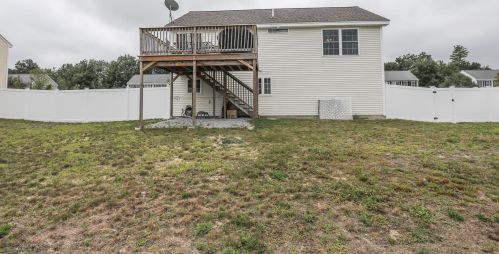 12 Ty Ln, Concord NH  03303-1049 exterior