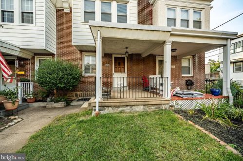 3325 Bowman St, Philadelphia, PA 19129-1537