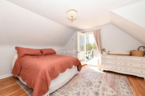 1206 121, Milwaukee WI 53226-3109 exterior