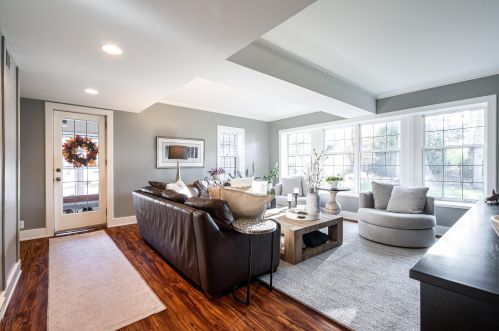 7425 Grand Pkwy, Milwaukee WI 53213-3566 exterior