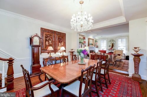 217 6 St, Washington DC 20003-1135 exterior