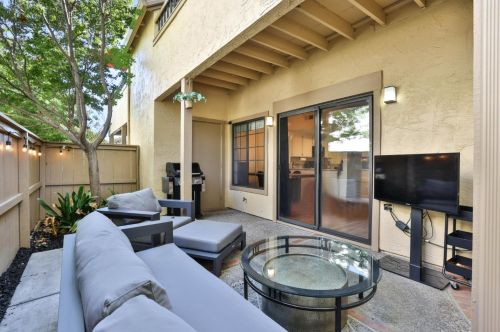 2086 Foxhall Loop, San Jose CA  95125-5986 exterior