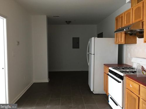 1638 6th St, Philadelphia PA  19122-2911 exterior