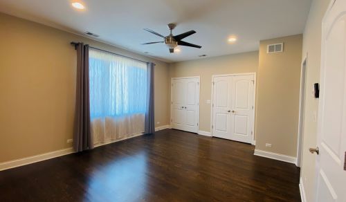 3831 Hermitage Ave, Chicago IL 60640-1127 exterior