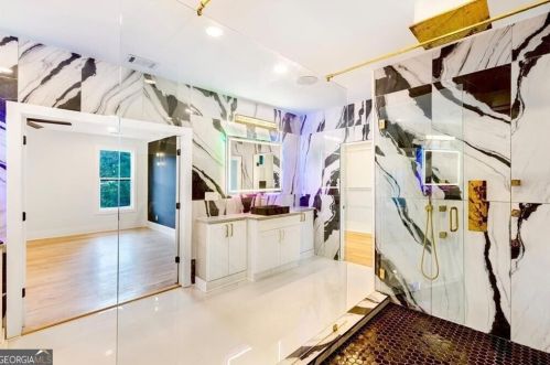 1198 Milmar Dr, Atlanta GA exterior