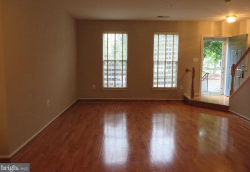 5078 Donovan Dr, Alexandria VA  22304-8654 exterior