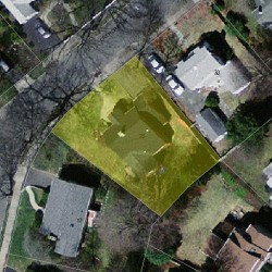 25 Crehore Dr, Newton MA 02462-1108 aerial view