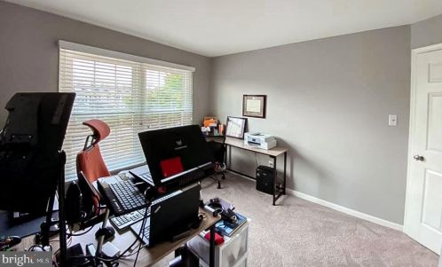 5817 Appleford Dr, Alexandria VA  22315-5625 exterior