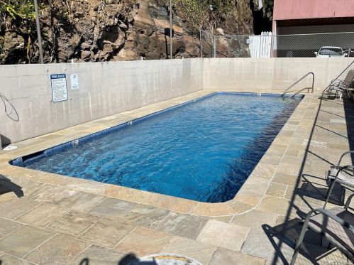 1614 Emerson St, Honolulu HI 96813-2129 exterior