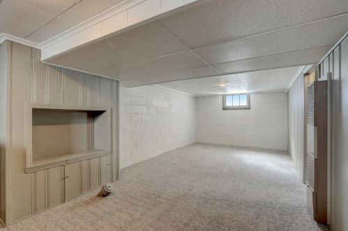 1725 55, Milwaukee WI 53214-5250 exterior