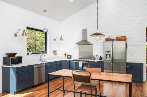 811 Mellwood Ave, Duluth MN 55804-1718 exterior