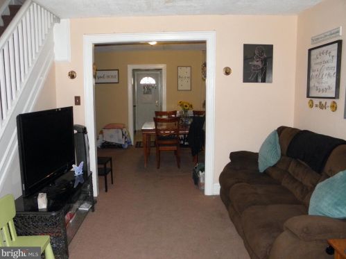 6366 Ditman St, Philadelphia PA 19135-3201 exterior