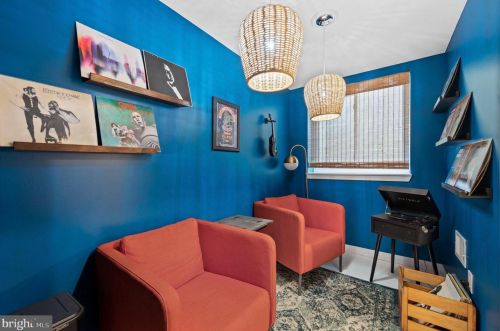 1303 Hope St, Philadelphia PA 19122-3231 exterior