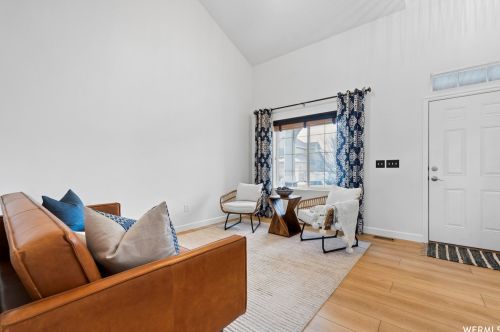 4166 Red Orch Way, Taylorsville UT 84084-5643 exterior