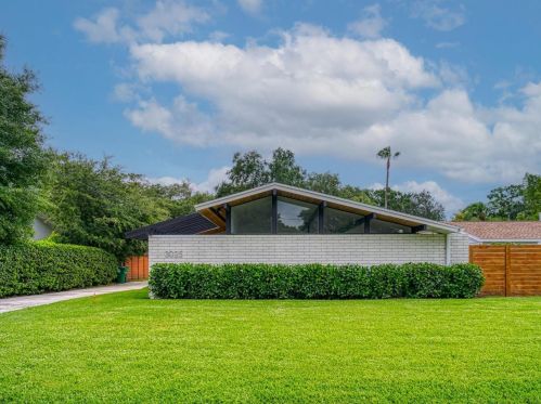 3025 Asbury Pl, Tampa FL  33611-2805 exterior