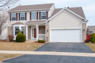 1998 Conway Ln, Aurora, IL 60503-8544